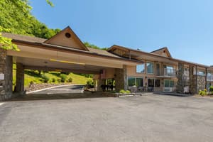 thumbnail: Exterior