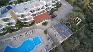 thumbnail: Property grounds