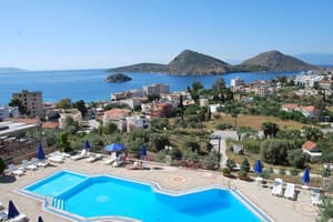 thumbnail: Outdoor pool