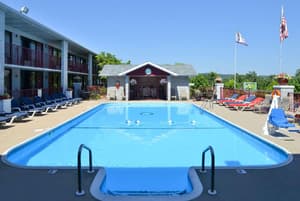 thumbnail: Pool