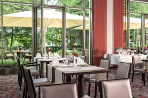 thumbnail: Restaurant