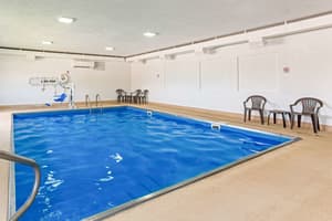 thumbnail: Pool