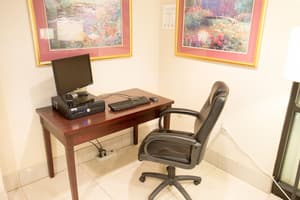 thumbnail: Business center