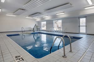 thumbnail: Pool