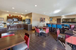 thumbnail: Breakfast area