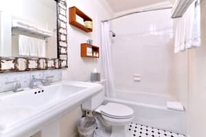 thumbnail: Bathroom