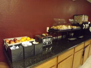 thumbnail: Breakfast area