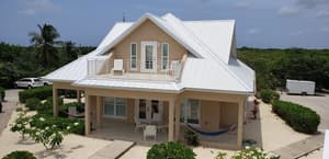 thumbnail: Balcony view