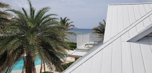 thumbnail: Balcony view