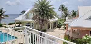 thumbnail: Balcony view