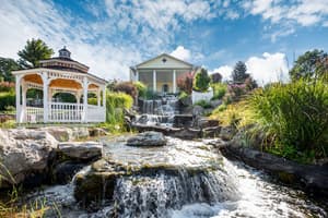thumbnail: Exterior