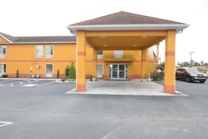 thumbnail: Exterior