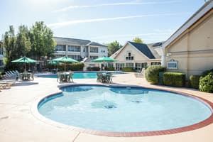 thumbnail: Pool