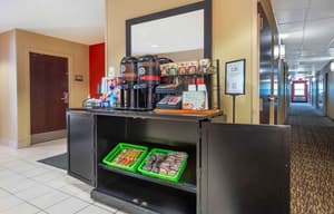 thumbnail: Breakfast area
