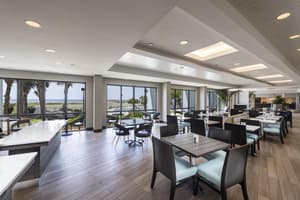 thumbnail: Bar (on property)