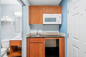 thumbnail: Private kitchenette