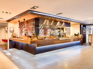 thumbnail: Restaurant