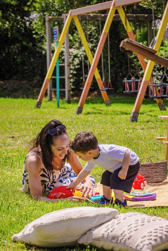 Children's play area - outdoor
