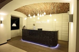 thumbnail: Reception