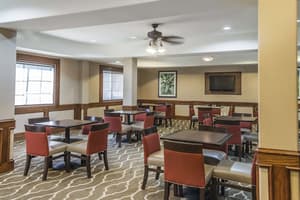 thumbnail: Breakfast area