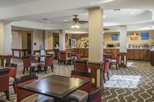 thumbnail: Breakfast area