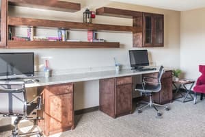thumbnail: Business center