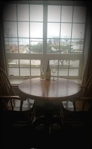 thumbnail: In-room dining
