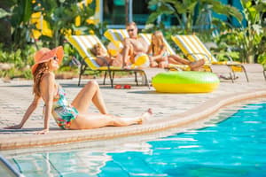 thumbnail: Pool