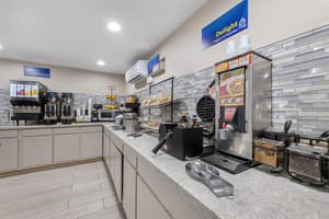 thumbnail: Breakfast area