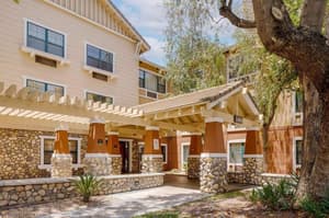 thumbnail: Exterior