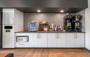 thumbnail: Breakfast area