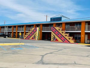 thumbnail: Exterior