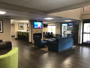 thumbnail: Breakfast area