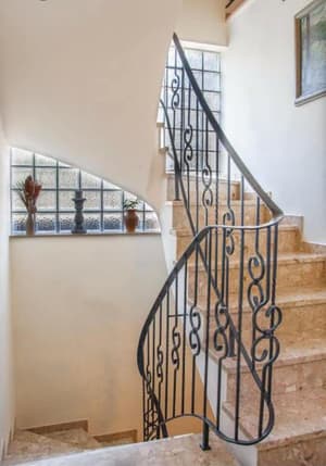 thumbnail: Staircase
