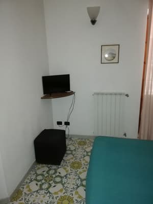 thumbnail: Room amenity