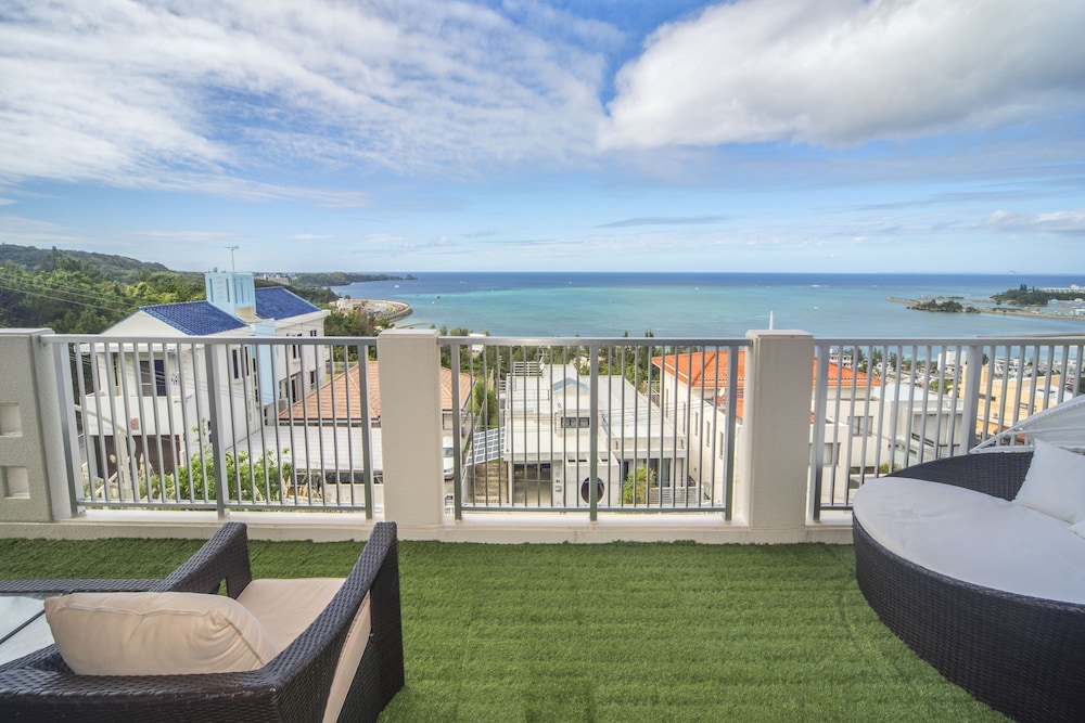 Beach/ocean view