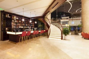 thumbnail: Bar (on property)