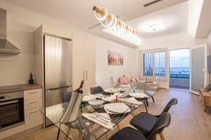 thumbnail: In-room dining