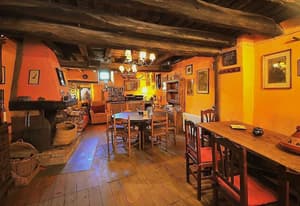 thumbnail: Interior