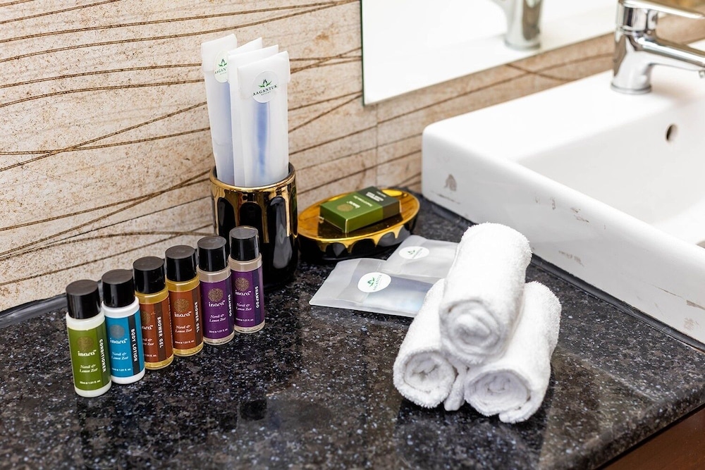 Bathroom amenities