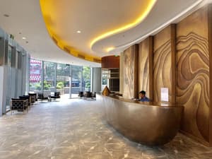 thumbnail: Reception