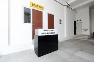 thumbnail: Reception