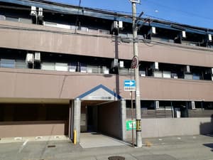thumbnail: Exterior