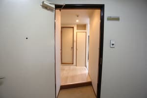 thumbnail: Hallway