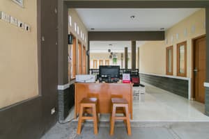 thumbnail: Reception