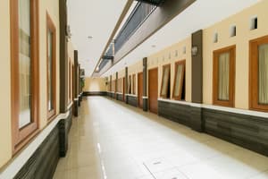 thumbnail: Hallway