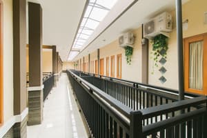 thumbnail: Interior detail