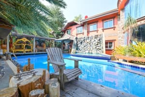thumbnail: Outdoor pool
