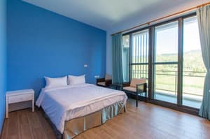 thumbnail: 86e5c1d90323bed9f63a64a7541d4374.jpg