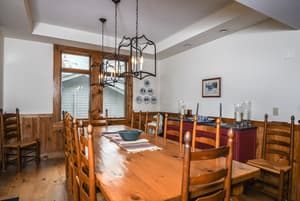 thumbnail: In-room dining